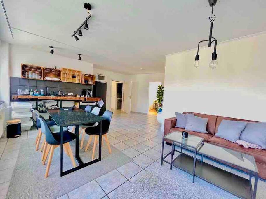 Zentrales Grosszuegiges Apartment Mit Dachterrasse! 波鸿 外观 照片